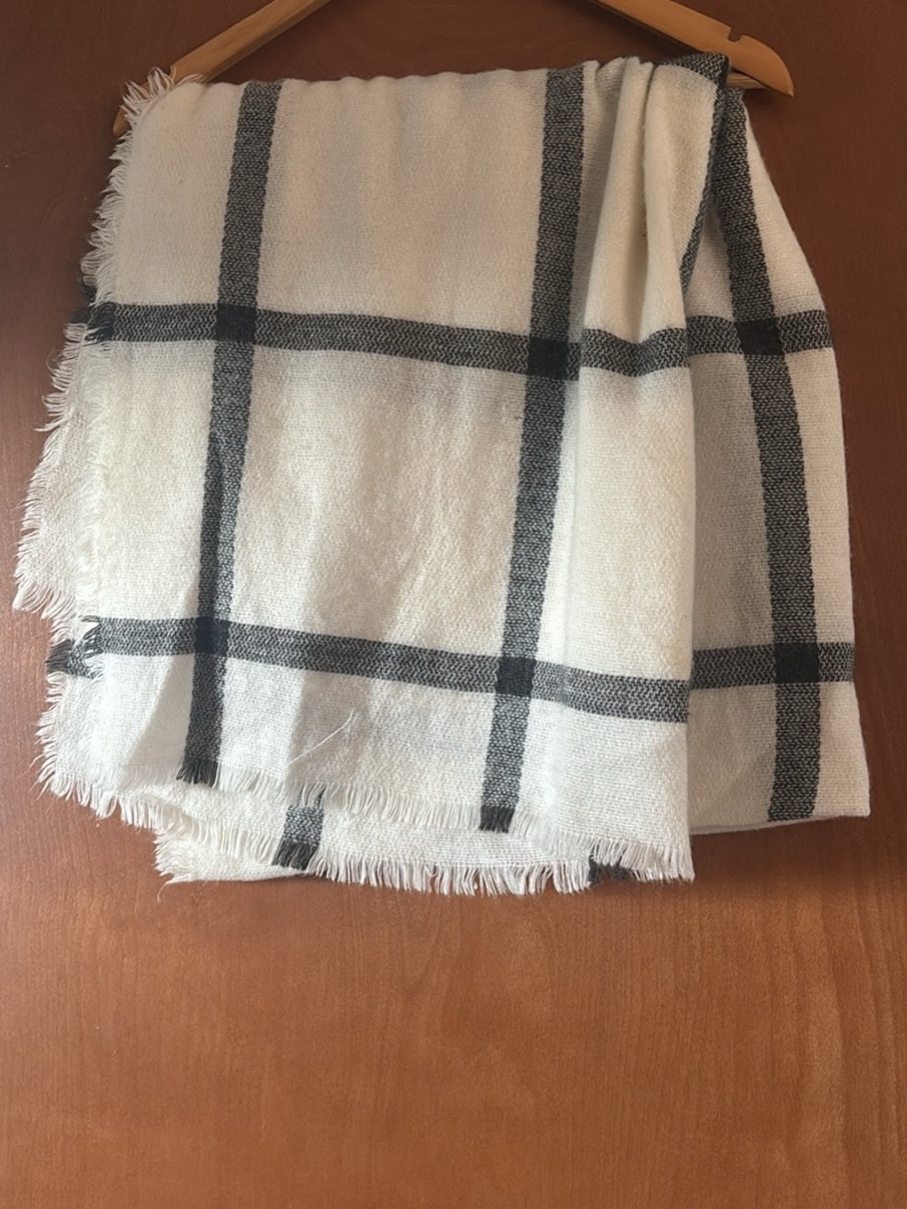 Cozy White Windowpane Plaid Throw Scarf